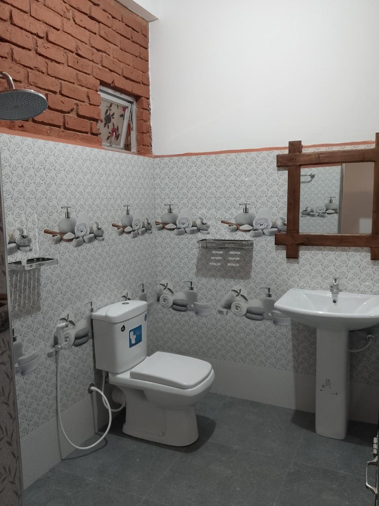 אלה Apurvi Homestay מראה חיצוני תמונה