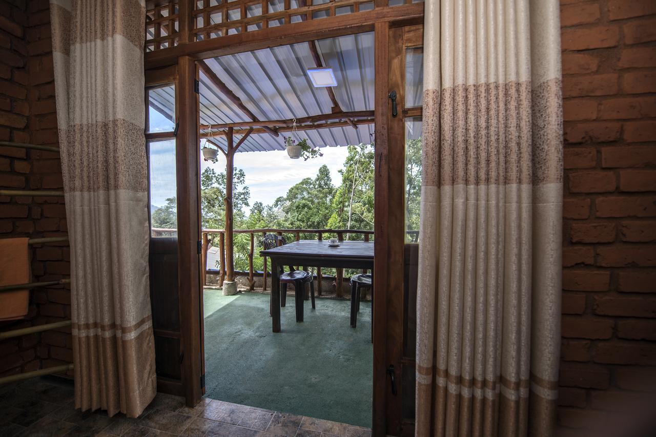 אלה Apurvi Homestay מראה חיצוני תמונה