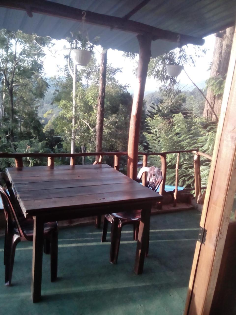 אלה Apurvi Homestay מראה חיצוני תמונה