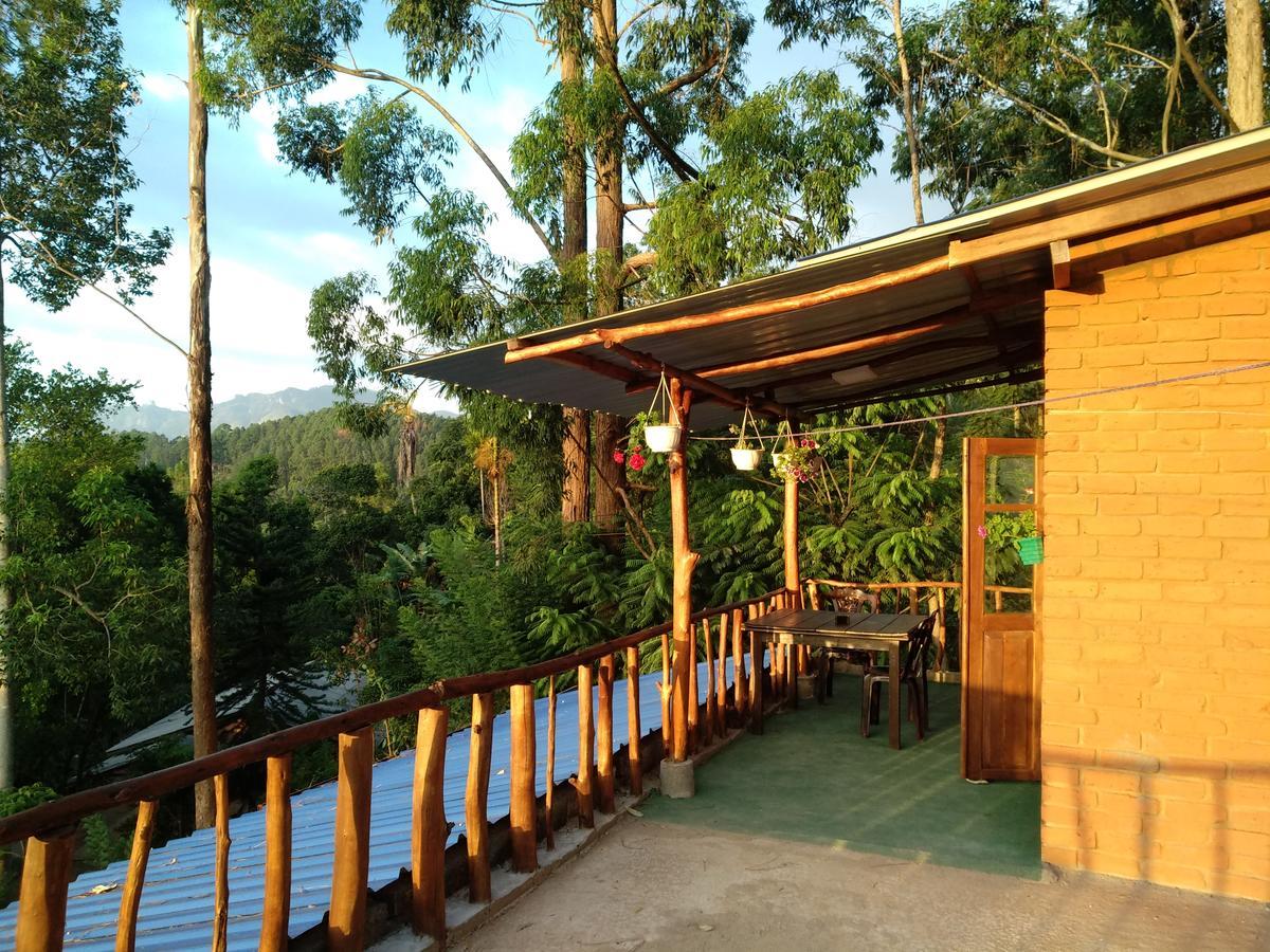 אלה Apurvi Homestay מראה חיצוני תמונה