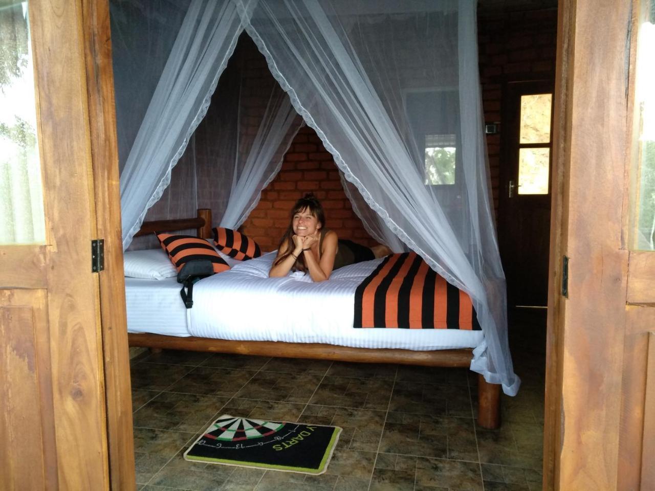 אלה Apurvi Homestay מראה חיצוני תמונה