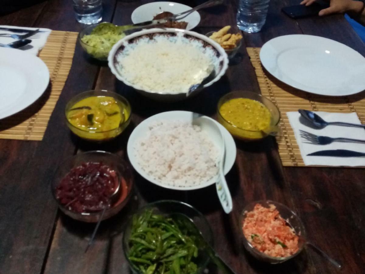 אלה Apurvi Homestay מראה חיצוני תמונה